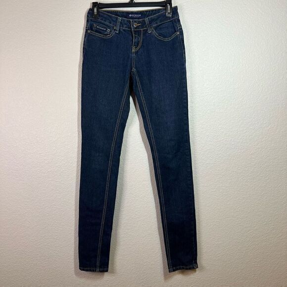 Rocawear Women's Classic Jeans Skinny Paint Pocket Stretch Mid Rise Denim Size 1 - Picture 2 of 8